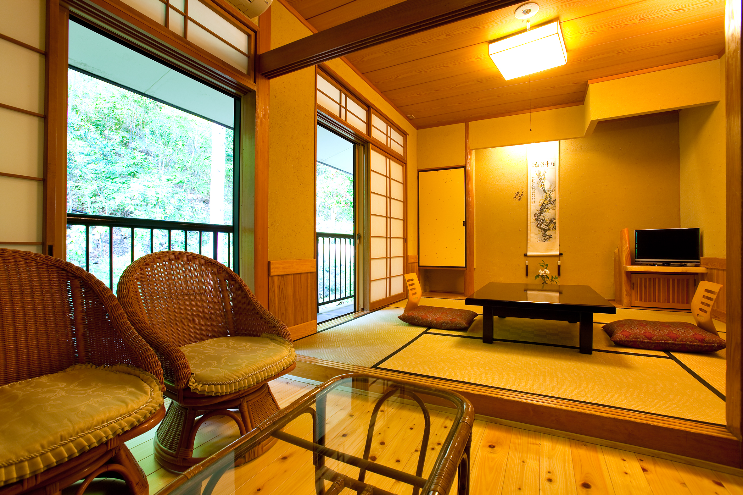 黒川温泉奥の湯の本館和室6畳の部屋