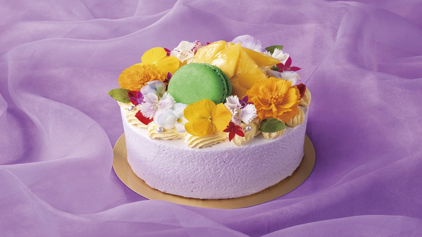＼記念日おすすめ／夏を彩るホールケーキ付き★グローイングフラワールームステイ〈プラン特典＆朝食付き〉