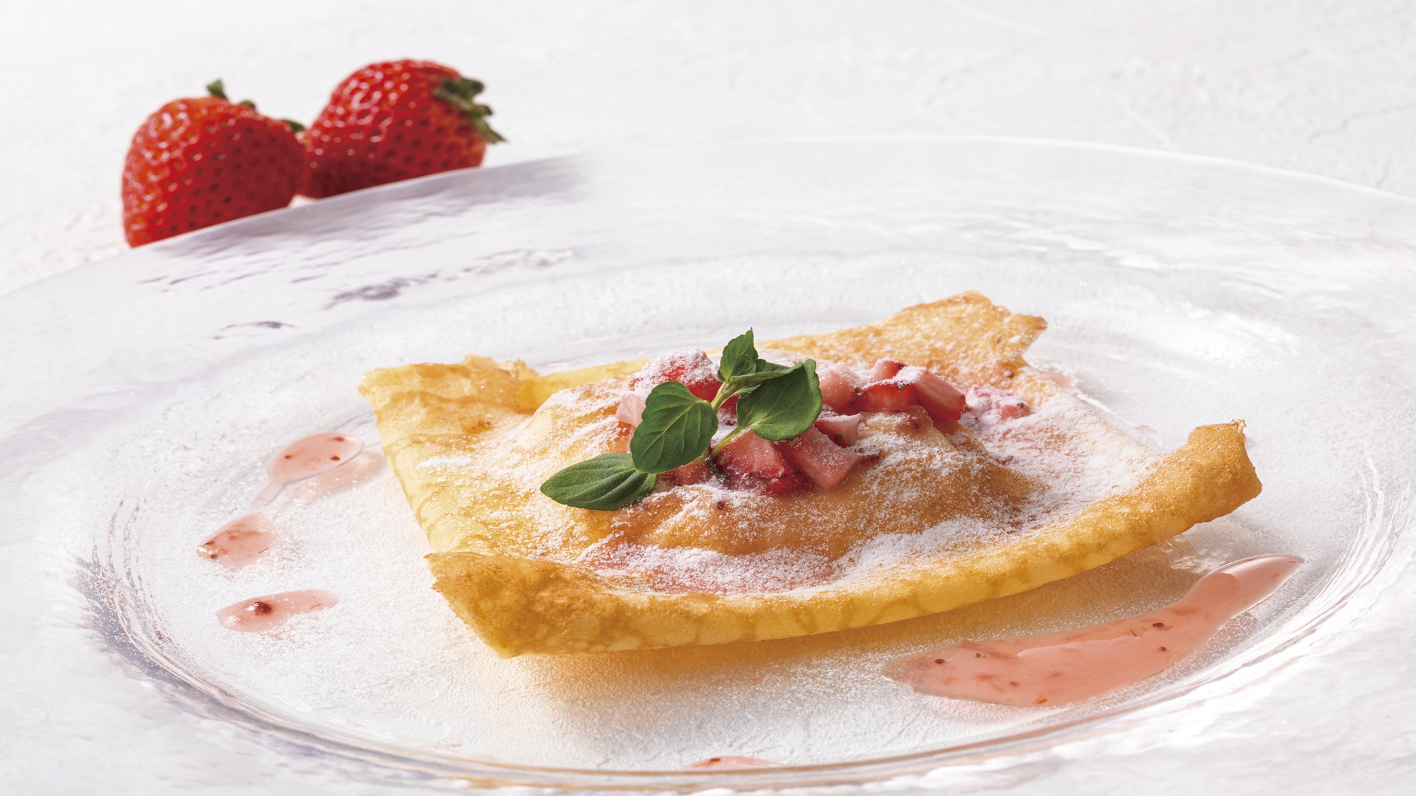 【3月】スイーツビュッフェ「Strawberry Bloom」いちごのクレープガレット