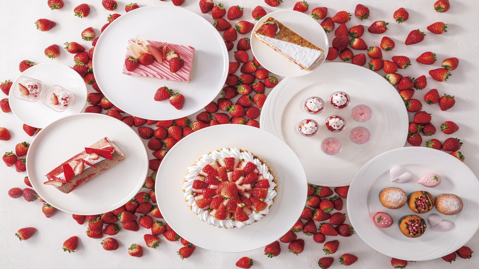 【3月】スイーツビュッフェ「Strawberry Bloom」