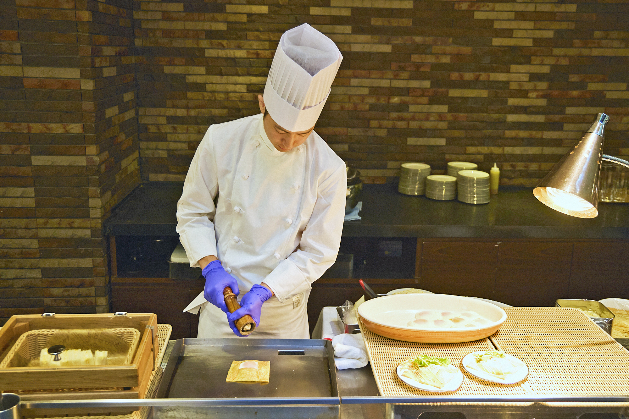 朝食ビュッフェ　ライブキッチン演出イメージ