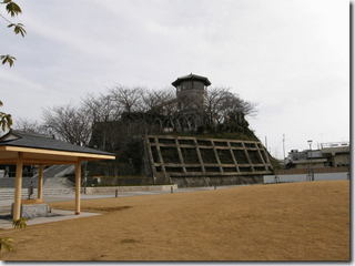 「牛岐城址公園」