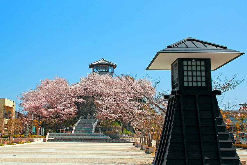 「牛岐城址公園」（うしきじょうしこうえん）