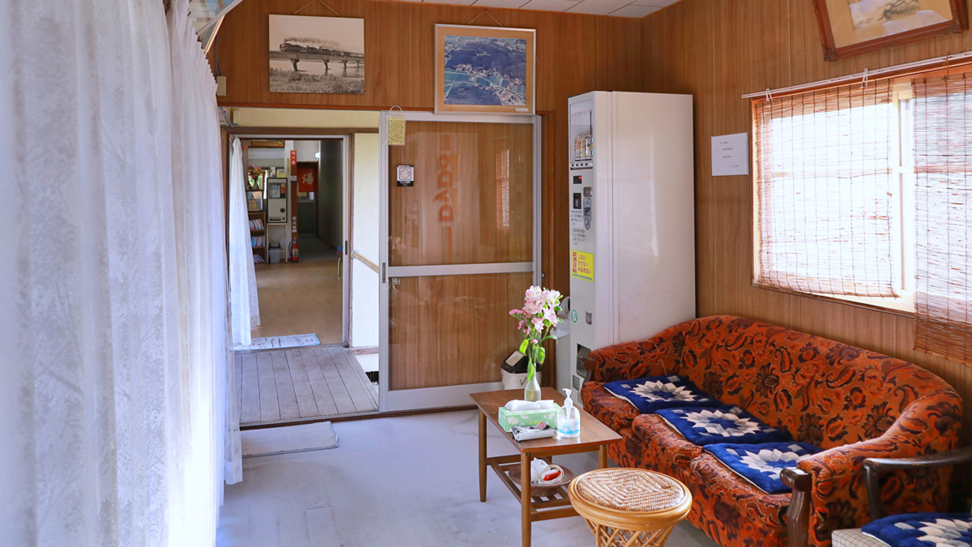 【館内】1階休憩スペース