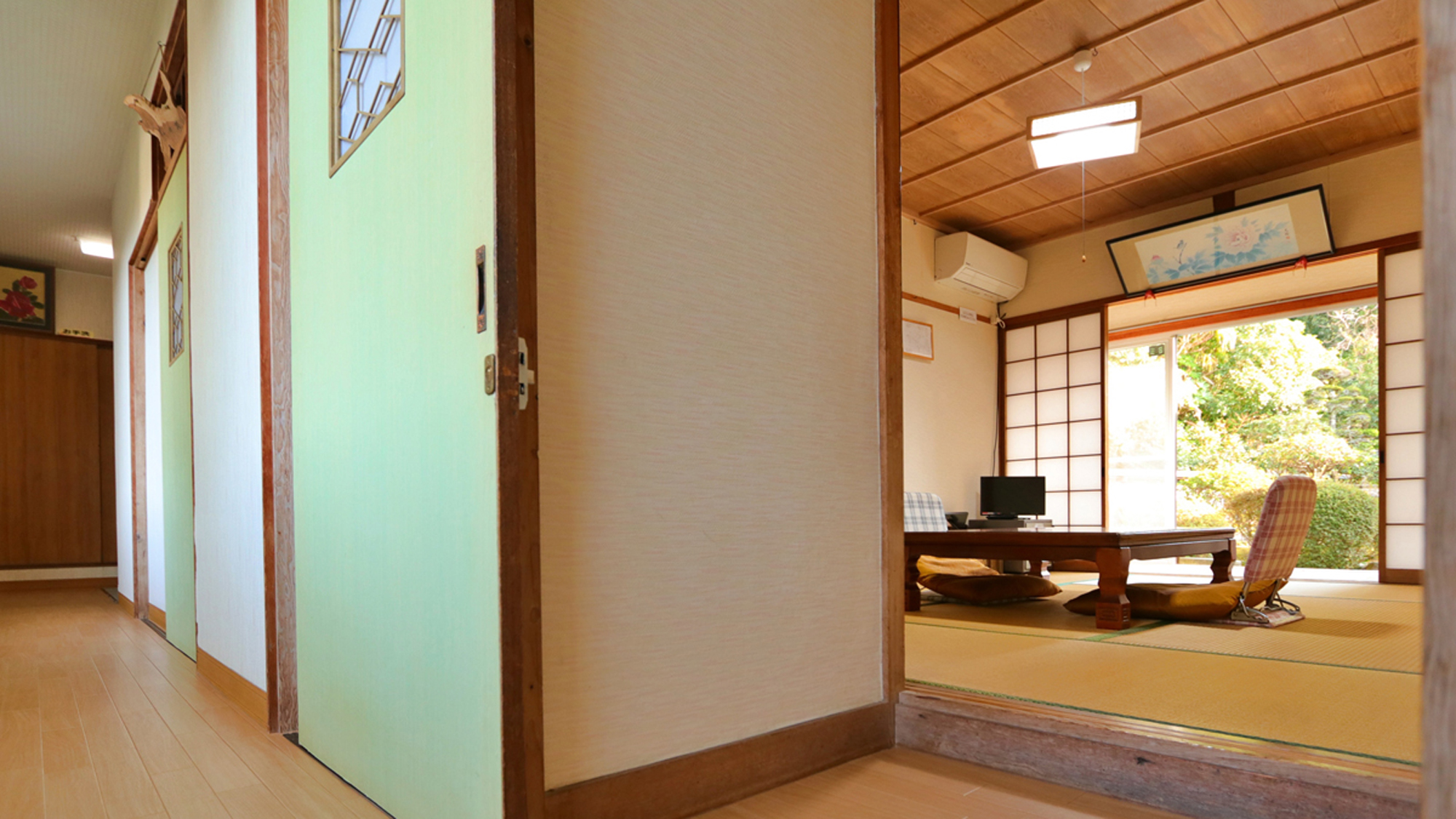 四季折々の日本庭園を眺める【6畳和室＋広縁】(※一部お庭が見えない客室があります。)