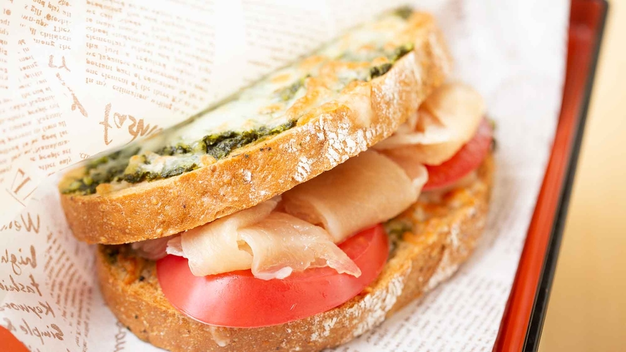 ・小腹が空いた時にうれしいサンドイッチ