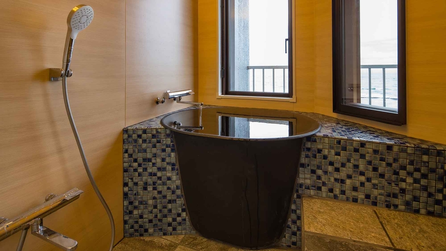 ・【展望風呂付和室一例】オーシャンビューのお風呂が自慢のお部屋です