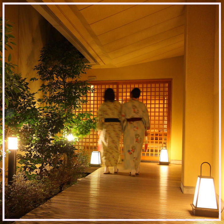 Ryokan atmosphere (walking corridor)