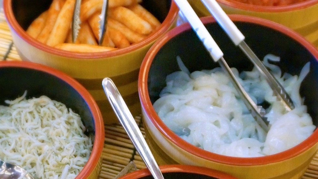 【さき楽60】【前沢牛｜すき焼き】旨みが溶け込む！前沢牛の贅沢な味わいと海の幸を愉しむ《1泊2食》