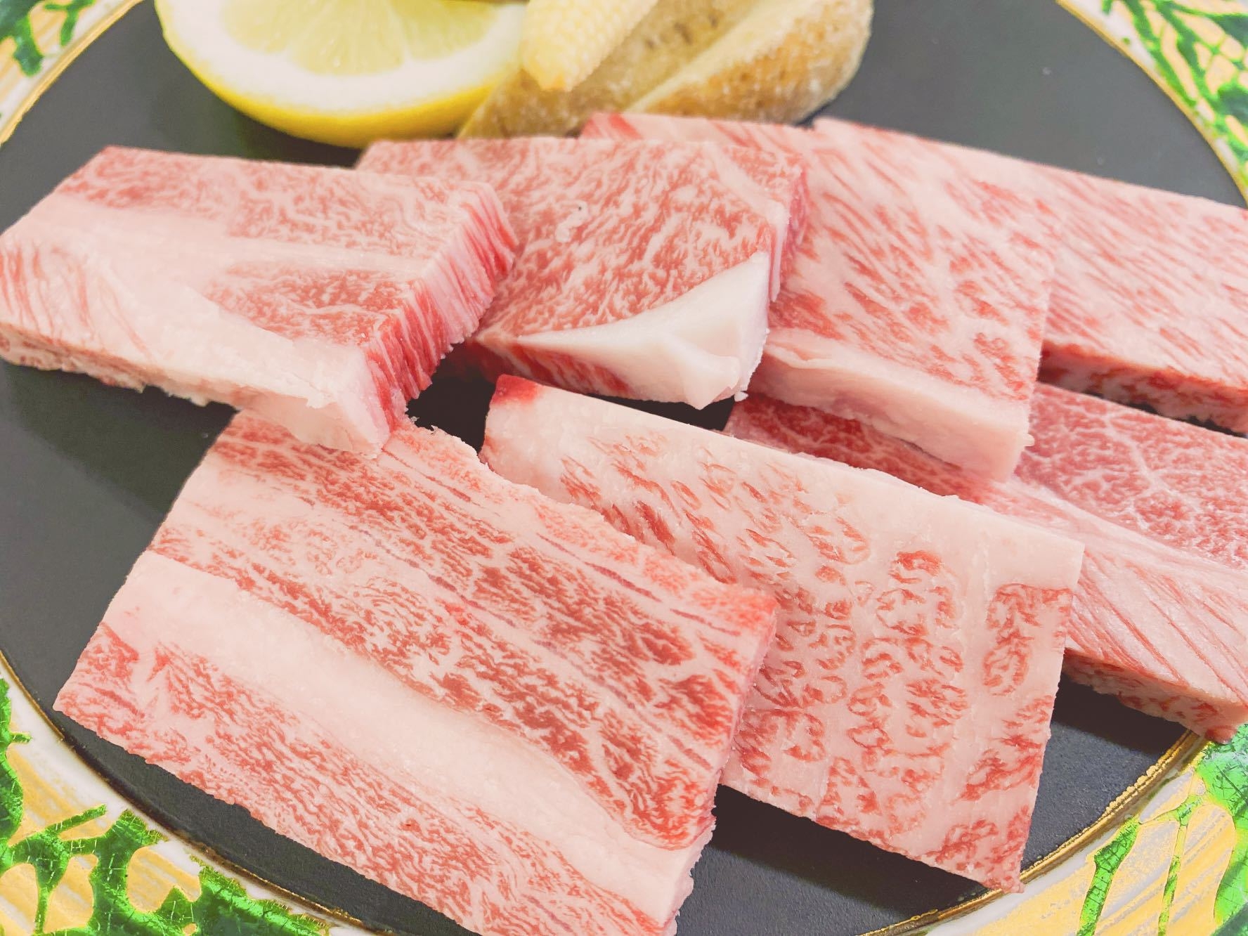 【前沢牛｜特選大満喫プラン】ボリューム満点の300g！前沢牛の美味しさをたっぷり味わう《1泊2食》