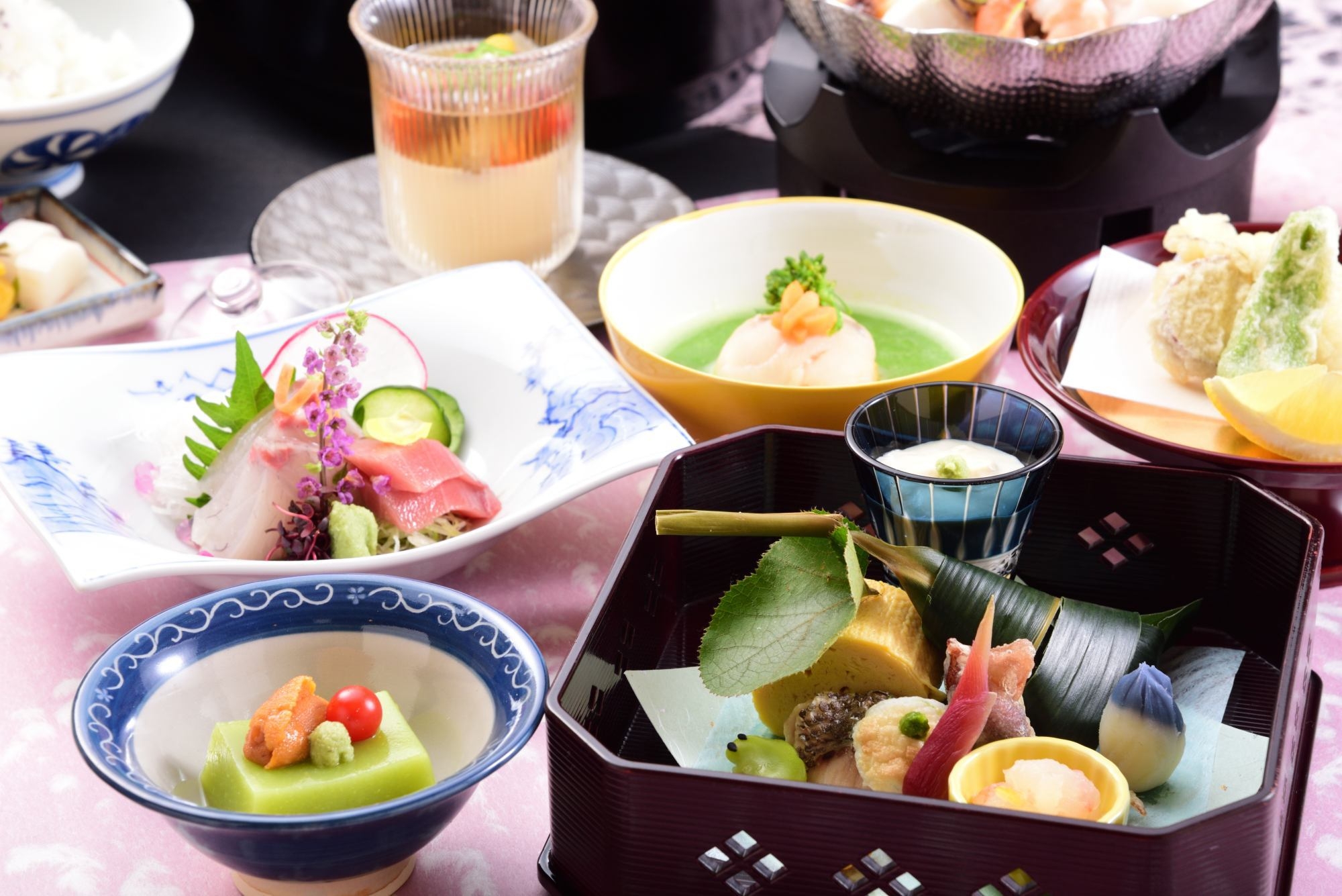 四季折々の季節感溢れる京懐石をカジュアルに味わう＜夕・朝食付き＞