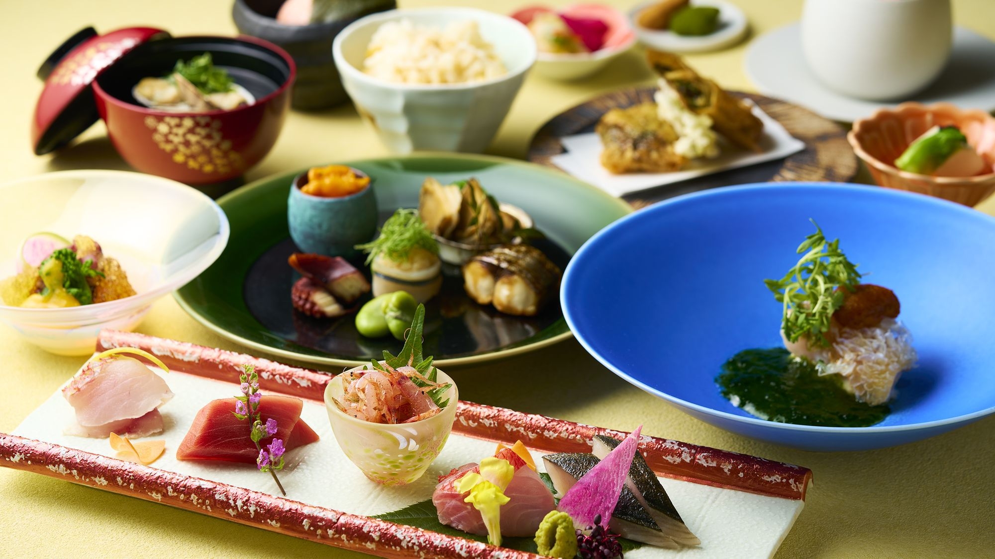 2024年4月〜【デラックス／和食】近海鮮魚など旬の和食コース。全室オーシャンビュー