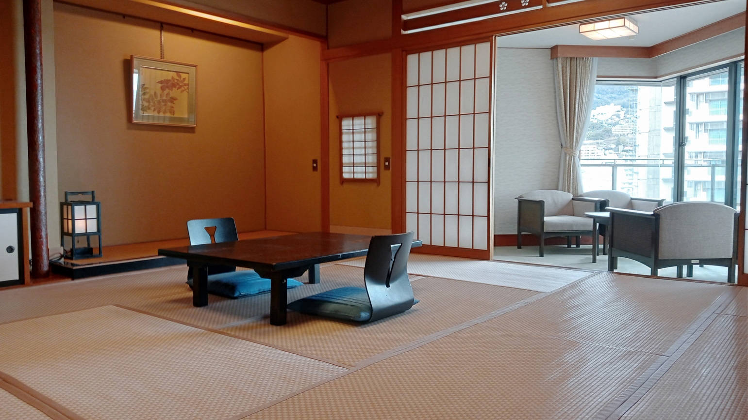 【熱海を愉しむ上質な滞在】 贅沢なお部屋を確約する１泊２食付き・食べ飲み放題バイキングプラン