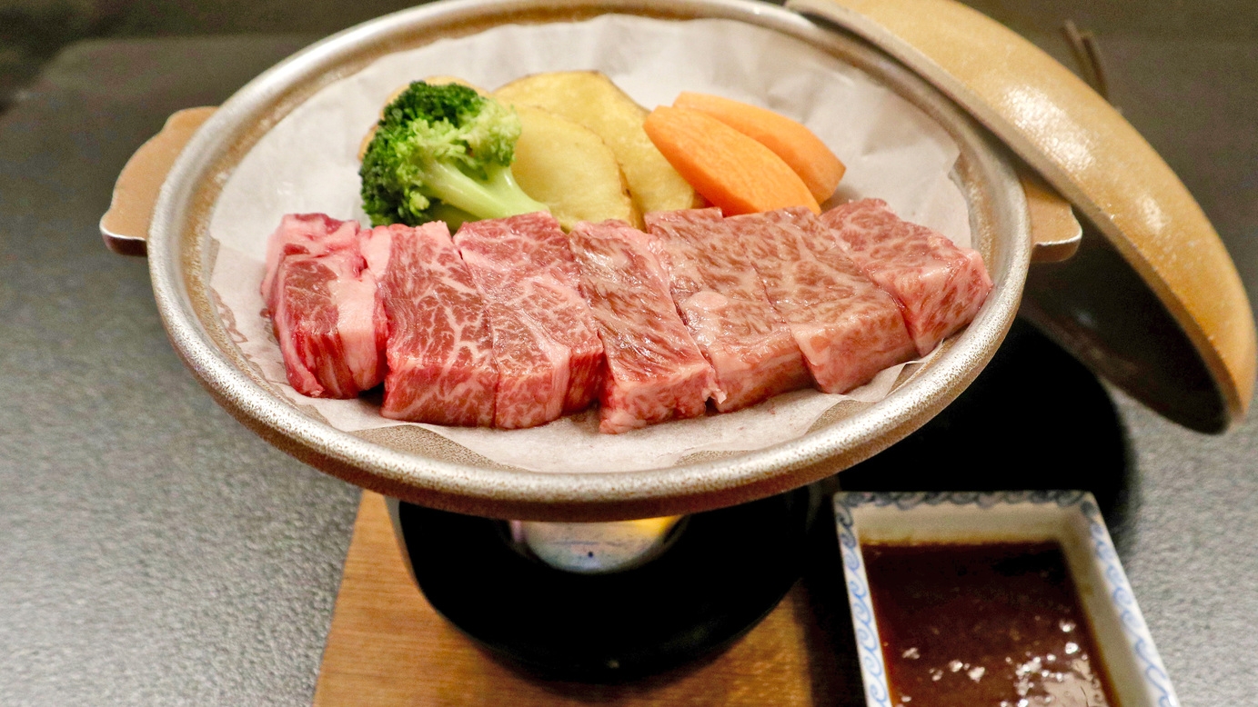 【逸品料理】しずおか和牛ステーキ付き　一泊二食付きバイキングプラン