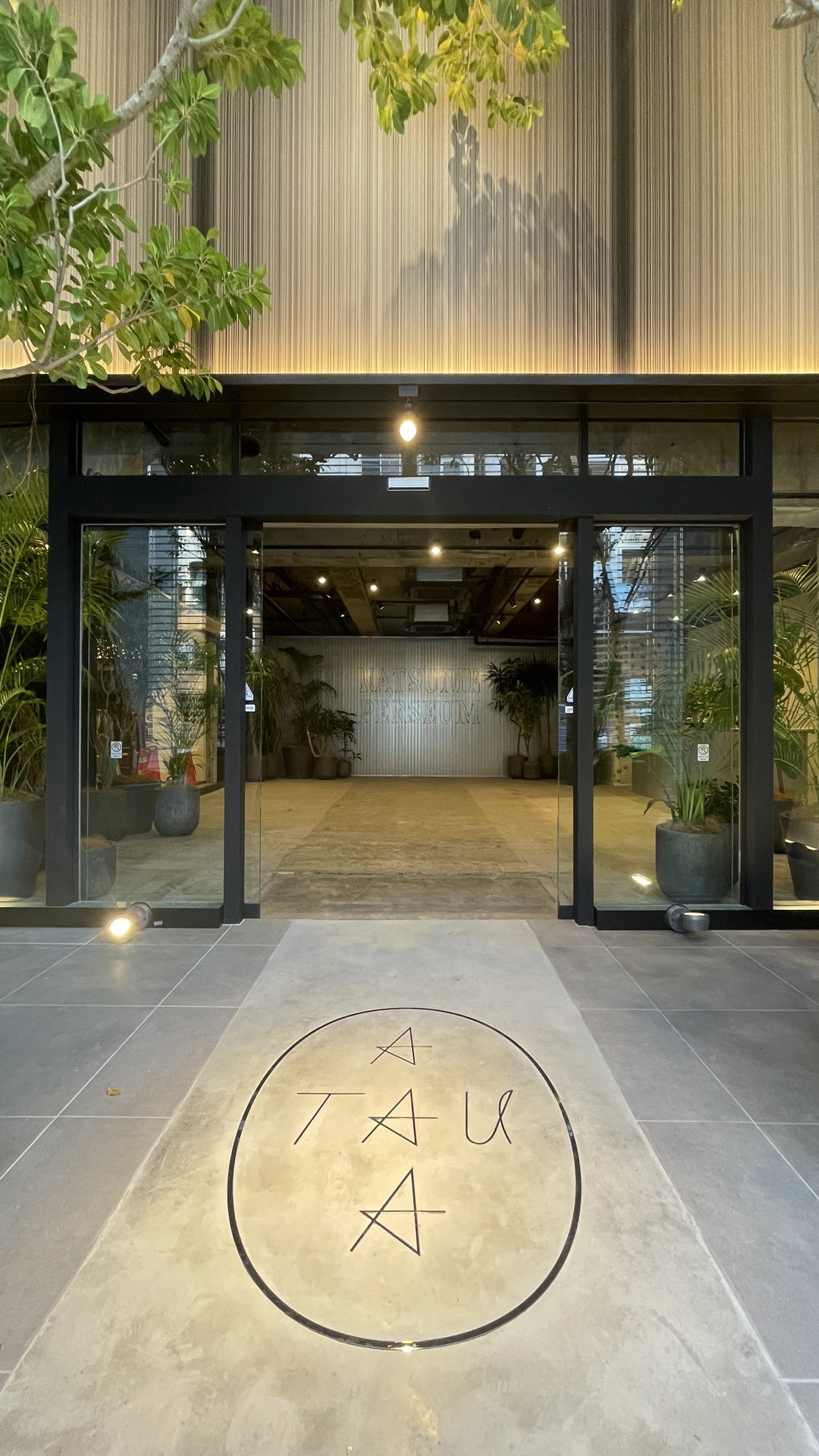 １Fエントランス