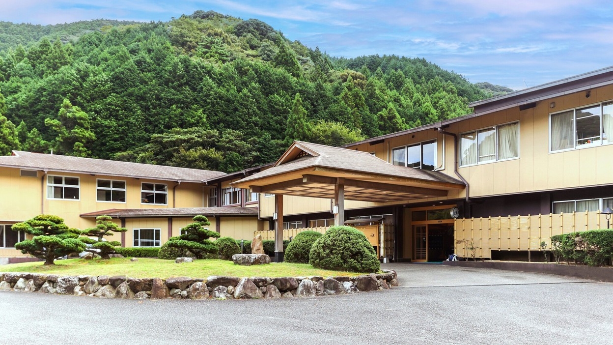 【5％OFF】【楽天スーパーSALE】お造り三点＆選べるお鍋＆ふく　旬の会席料理【会場食】（2食付）