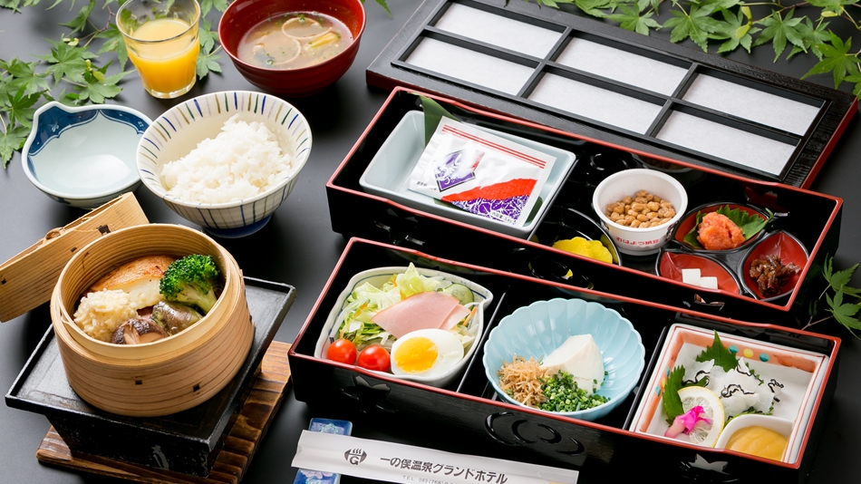 【部屋食】地魚・鮑・ふく・和牛ステーキと選べる鍋を満喫！グレードアップ会席・紫プラン（2食付）