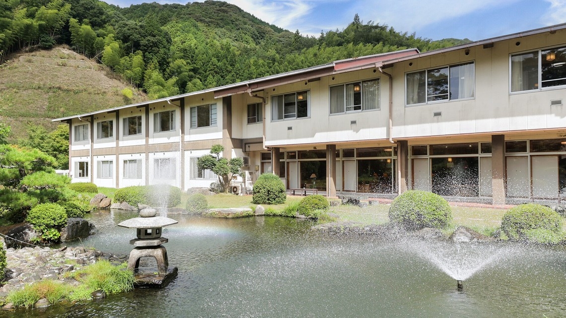【万福の旅】【部屋食】地魚・鮑・ふく・和牛ステーキと選べる鍋！グレードアップ会席・紫プラン（2食付）