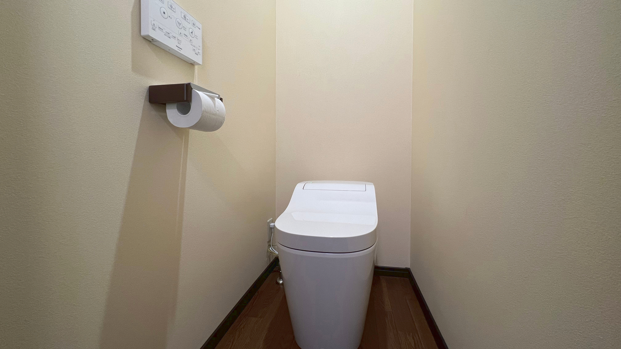 客室設備一例（和室＜トイレ付＞、洋室＜トイレ付＞）