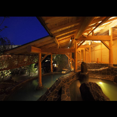 Large communal bath "Hanamomo no Yu" debuts in a variety of indoor baths and open-air baths scattered in the garden ♪