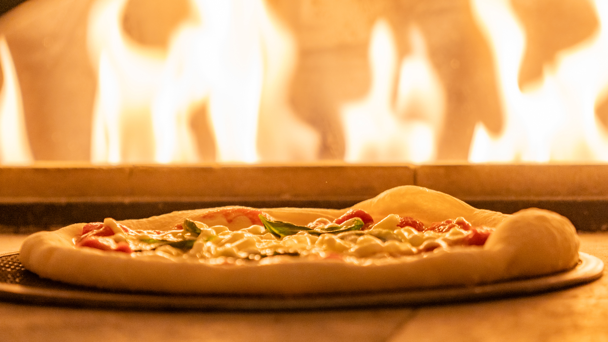 チーズがトロ〜リ♪焼き立てを召し上がれ♪