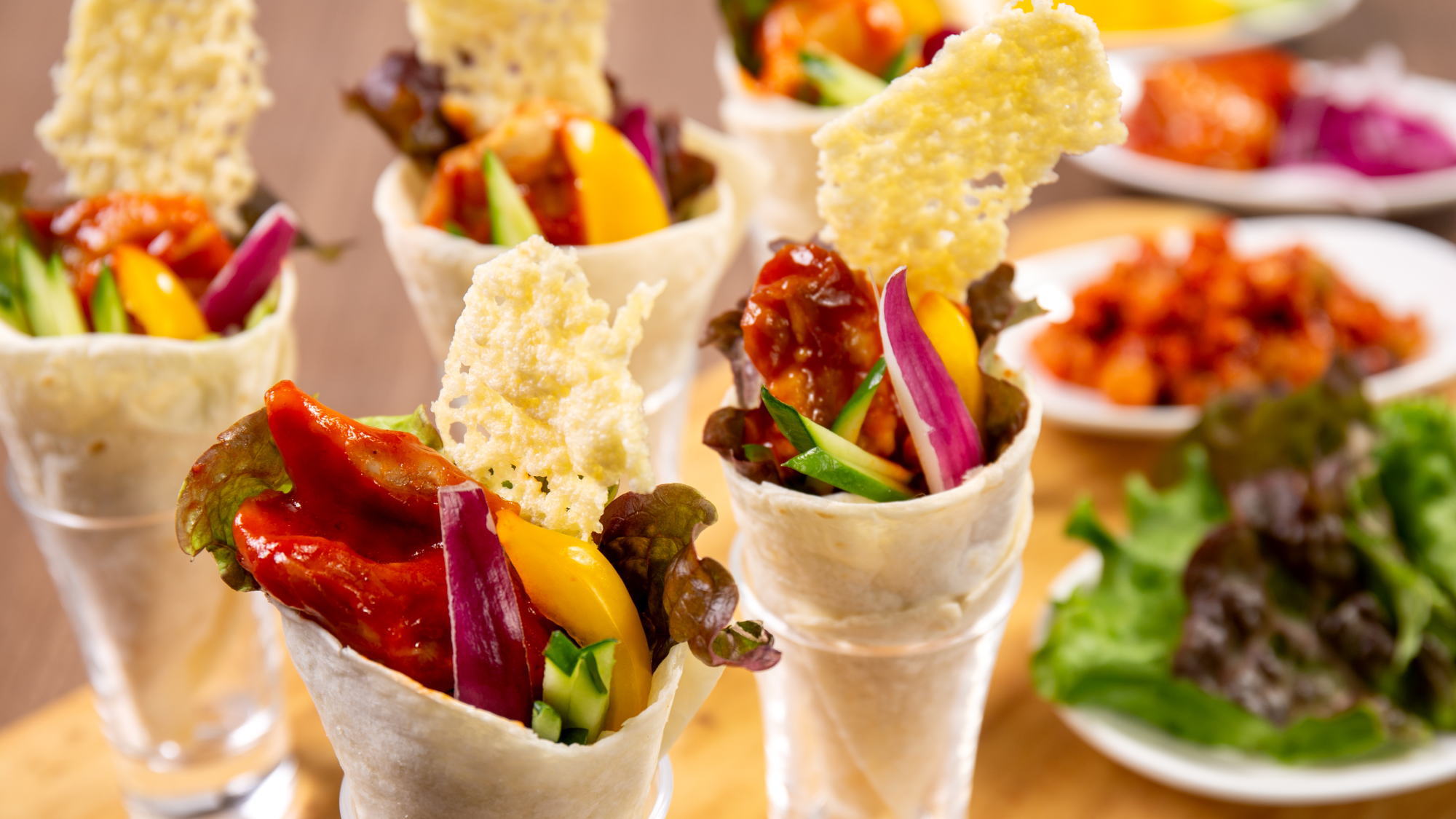 ＜いわて春の味覚フェア＞菜彩鶏のトルティーヤ 県産野菜とともに 