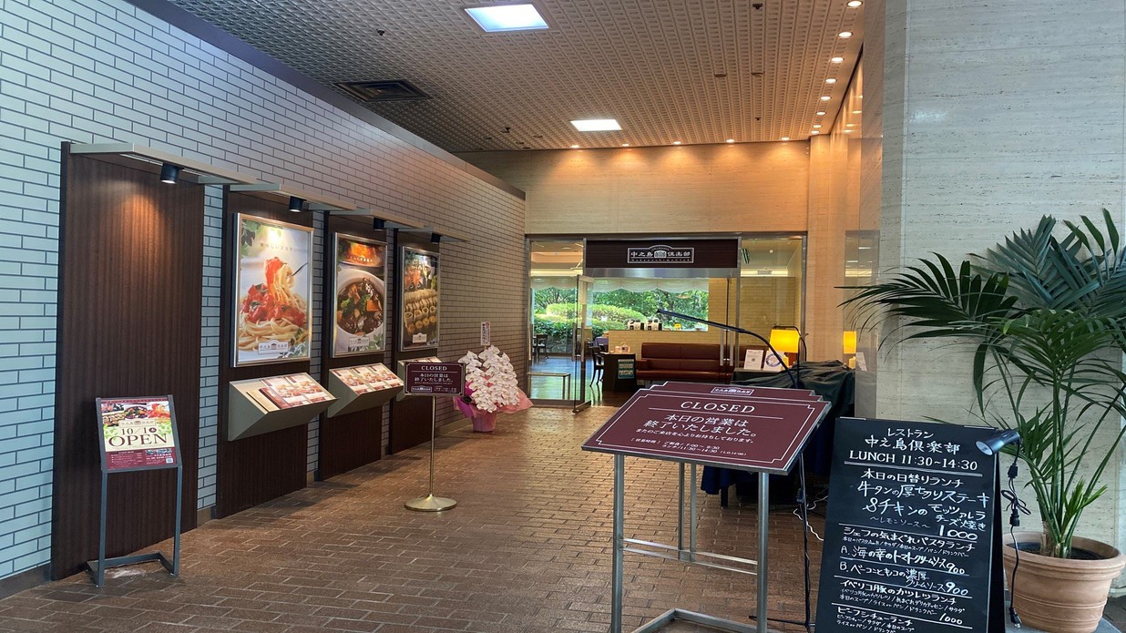 朝食会場