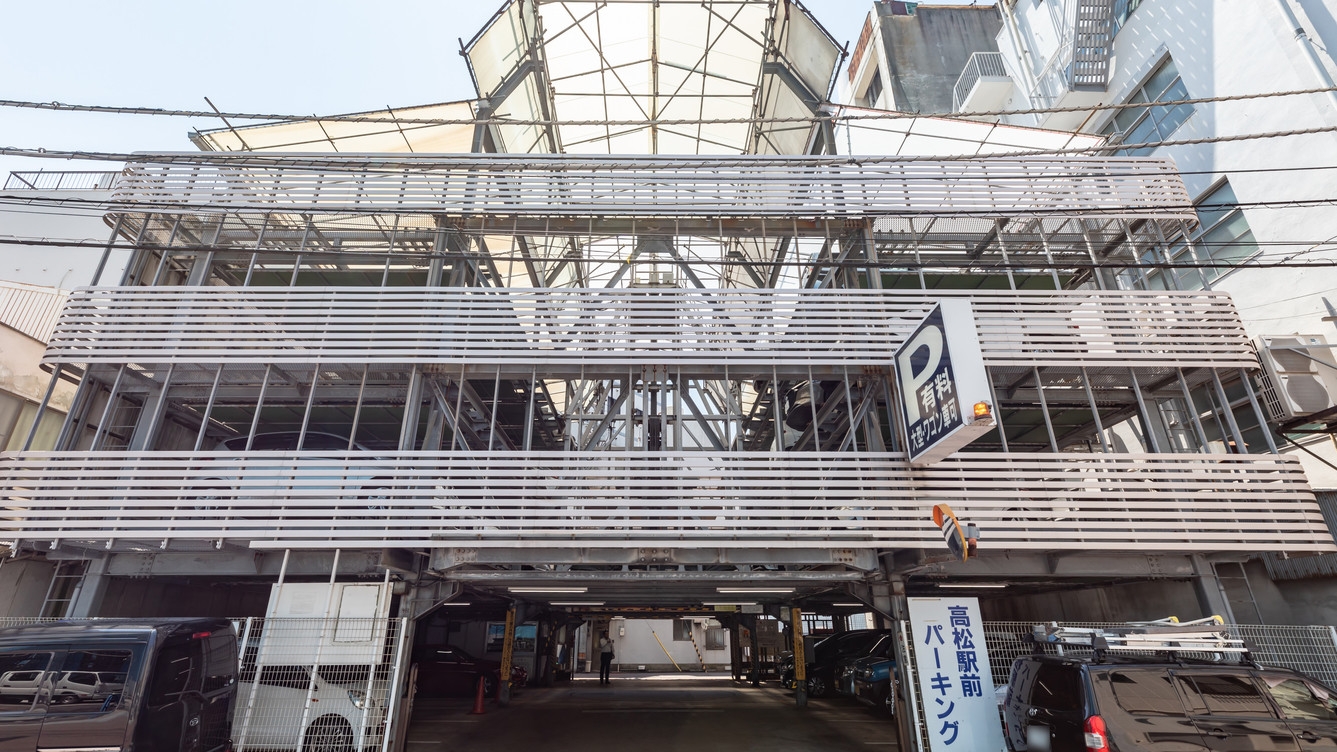 【楽天月末セール】【素泊】ＪＲ高松駅より徒歩１分！24時間出入り自由でチェックアウトは12時。