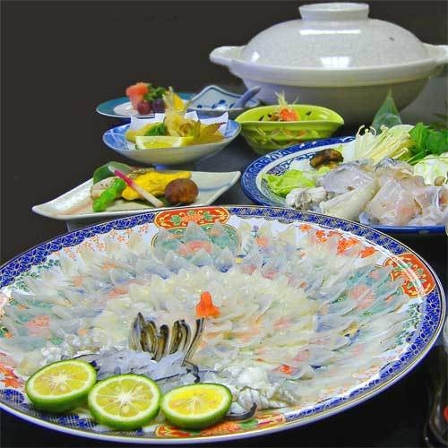とらふぐコース　とらふぐ刺しを大皿でご用意☆ふくちり、ふぐ唐揚げ、雑炊も♪
