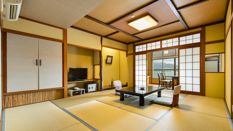 標準Ｃ客室（バス無シャワートイレ付／和室１０畳／３Ｆ／喫煙）