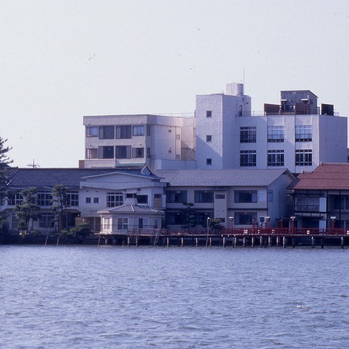 【会場食】《週末＆特別期間・部屋タイプ限定》1泊朝食付プラン♪おひとり様もOK♪