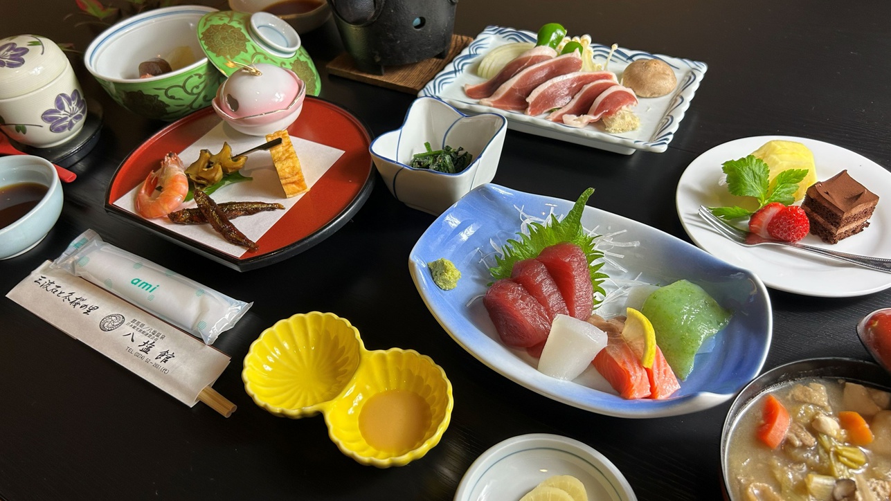 【夕食のみ量控えめのお料理】全8品｜シニアやお酒大好きさんに◎郷土料理を気軽に楽しむ《　2食付　》