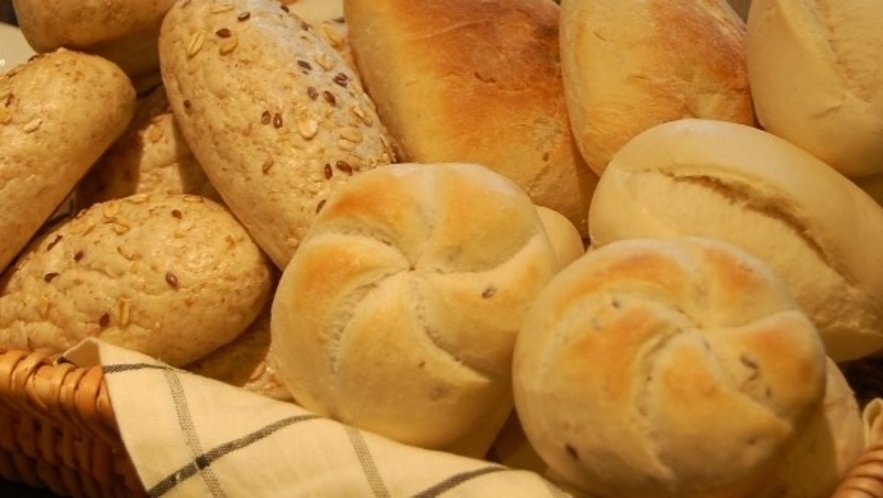 朝食のおいしいパン　　ルートインのパンはヨーロッパから直輸入♪