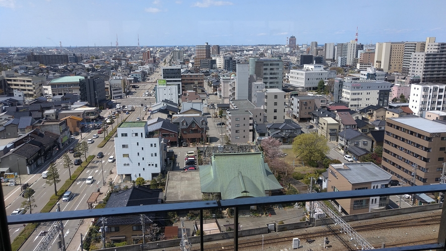 リラクゼーションルームからの展望①