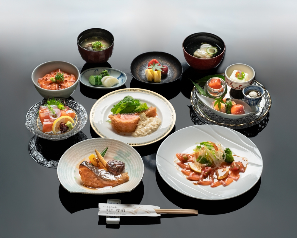 【サーモン会席】こころの宿が育てた「自社養殖」のサーモンと旬の食材をご堪能あれ＜2食付＞