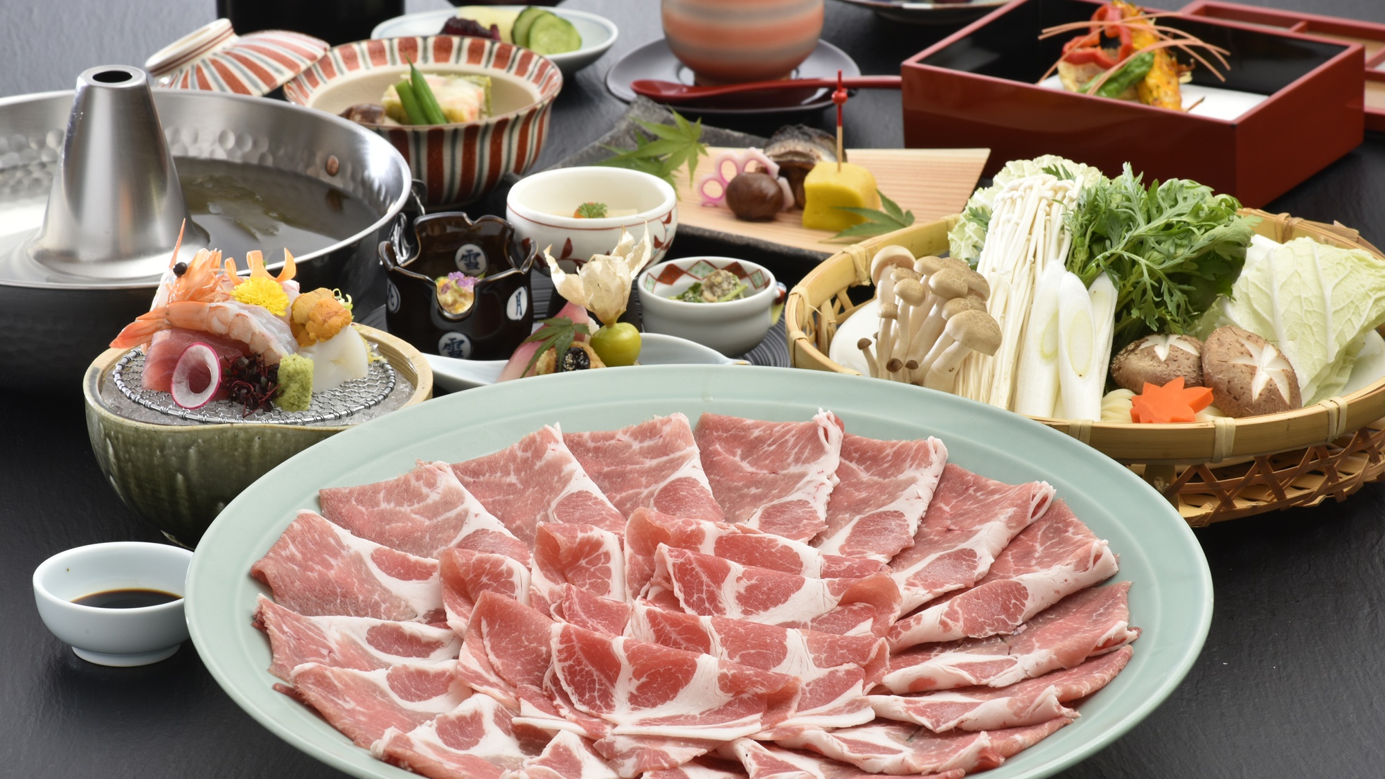 【ご夕食/鹿児島県産茶美豚しゃぶしゃぶ】鹿児島発祥のブランド豚「茶美豚」のしゃぶしゃぶ食べ放題。