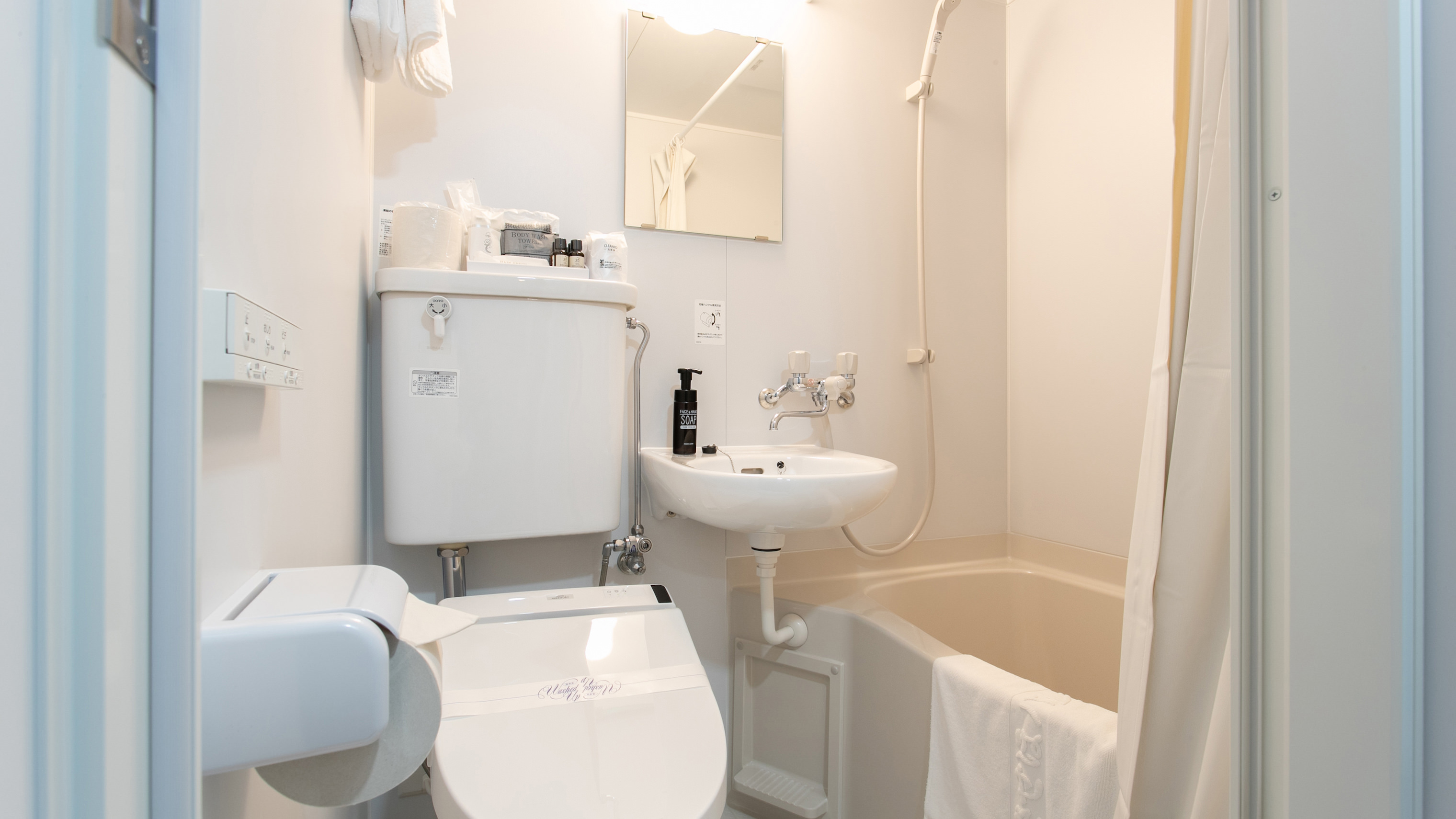 セミダブルルームバストイレ☆