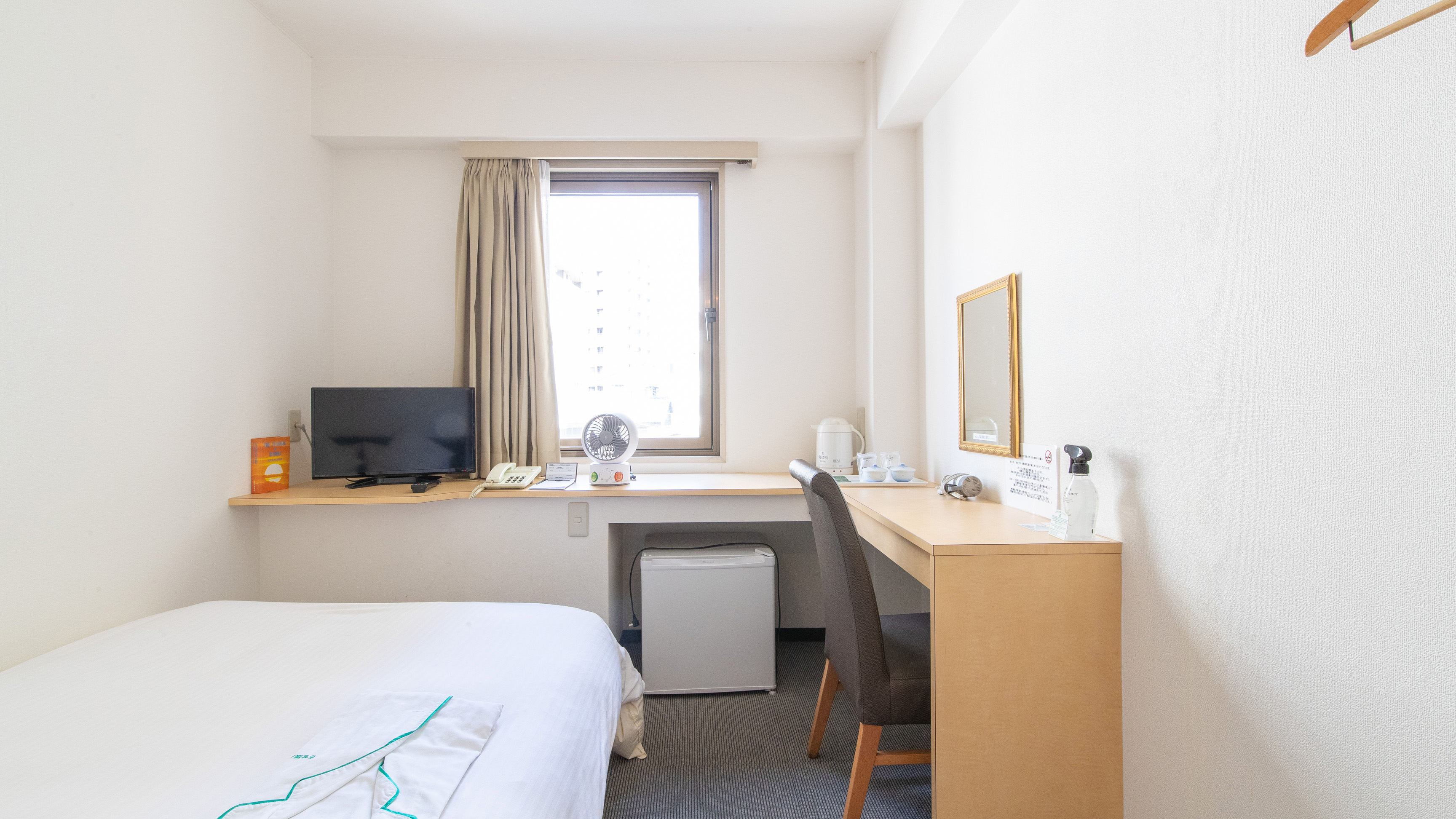 セミダブルルーム