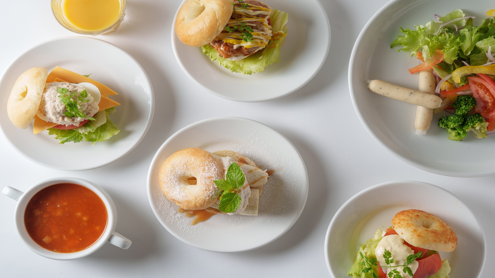 ベーグルの洋食プレート