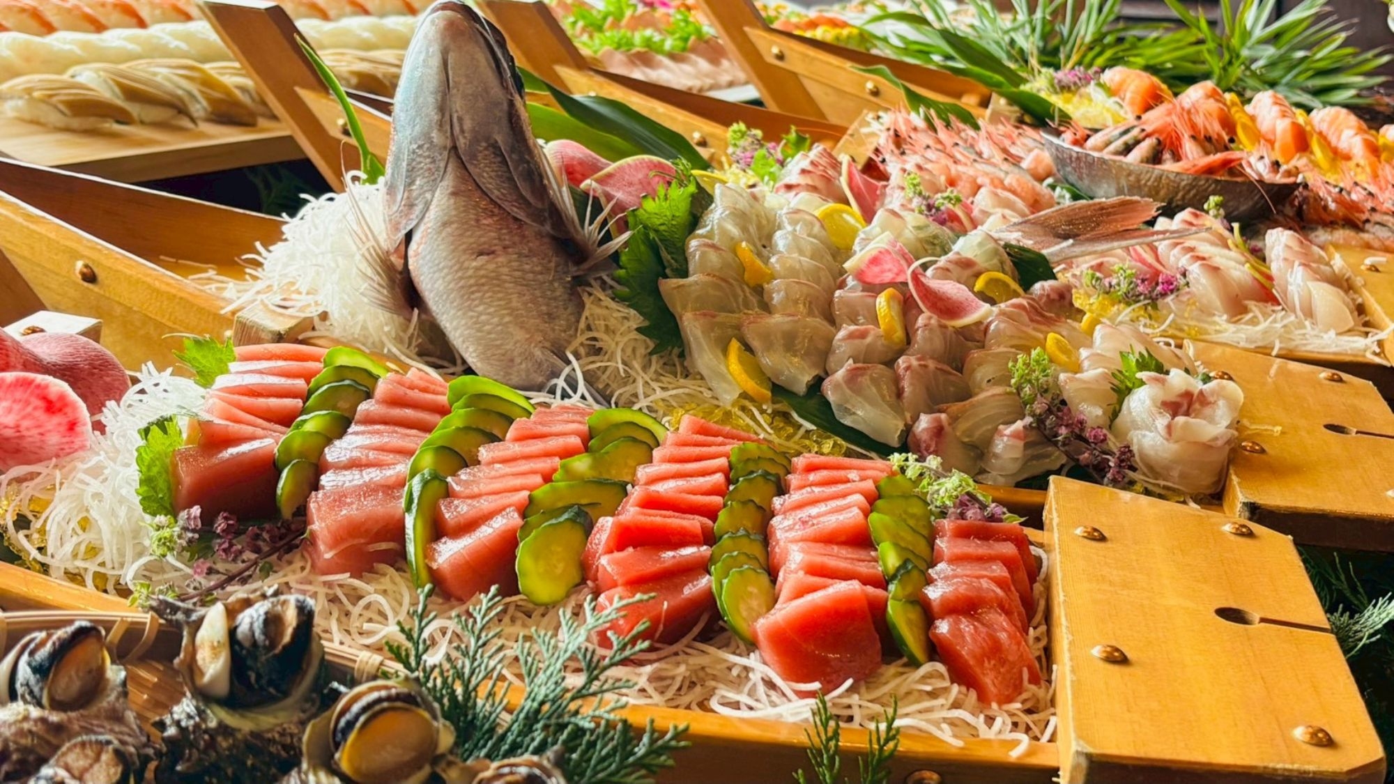 【夕食バイキングプラン】4月1日よりスタート！17:30〜21：00間に90分ご利用。＜2食付＞