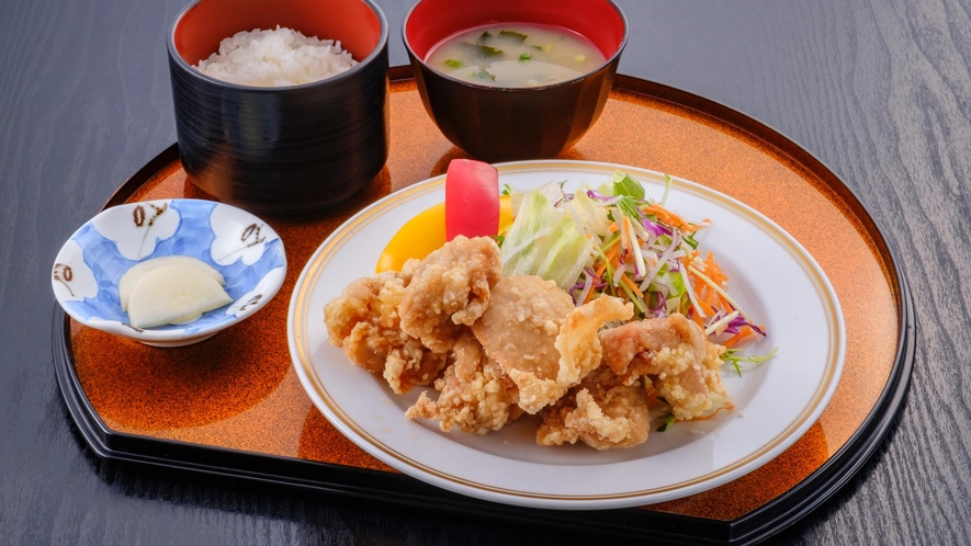【レストランMENU＊鶏の唐揚げ定食】ランチ／ディナー