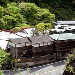 国道１号線に面する福住楼