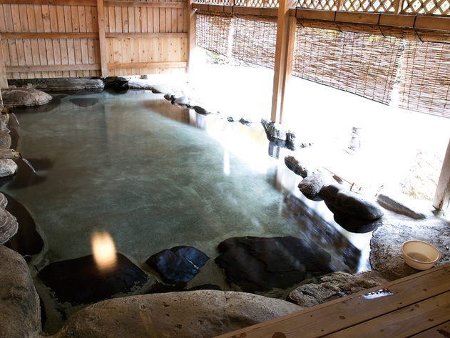 【一人旅 上州牛のすき焼き会席｜2食付】個室提供の群馬県産「上州牛」のすき焼きと貸切露天風呂