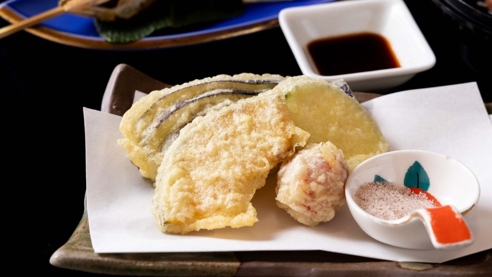 【季節の天ぷら盛合せ】