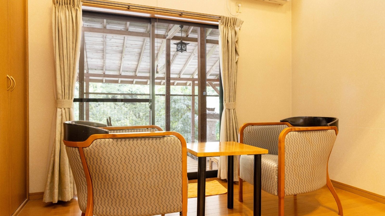 西館〔和洋室〕