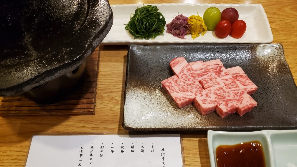 【米沢牛ステーキ付き】これぞ産地価格！とろける霜降り★山形グルメプラン