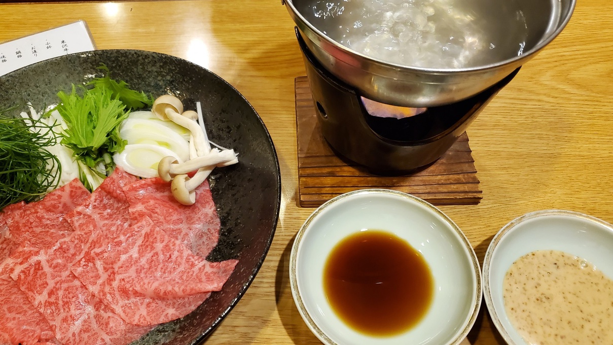 【米沢牛しゃぶしゃぶ付き】これぞ産地価格！とろける霜降り★山形グルメプラン