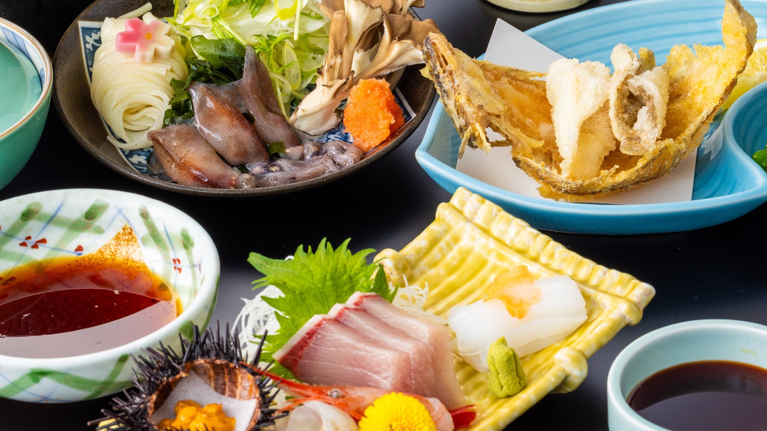 ☆【この価格で！春の氷見牛すき焼きと鮮魚５種盛り＆海鮮鍋等♪】氷見旬御膳でリーズナブルに■３〜６月