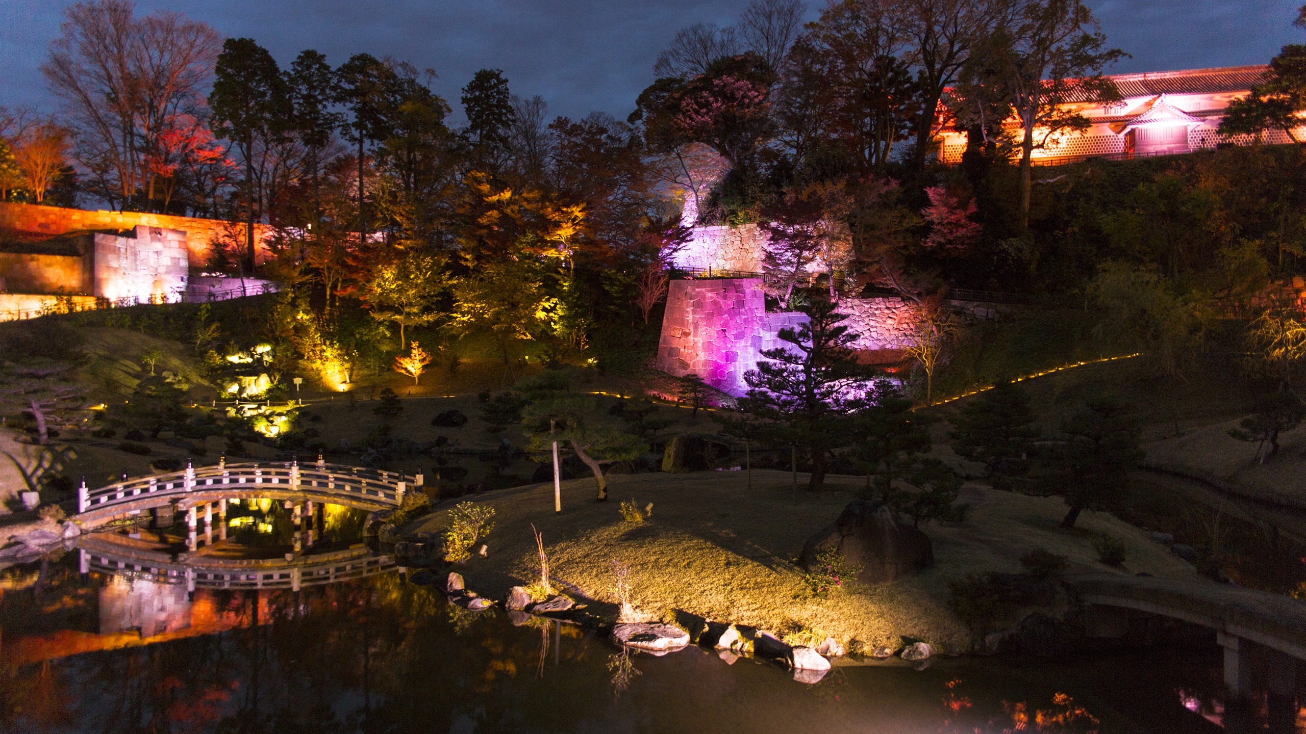 金沢城　夜（画像提供：金沢市）