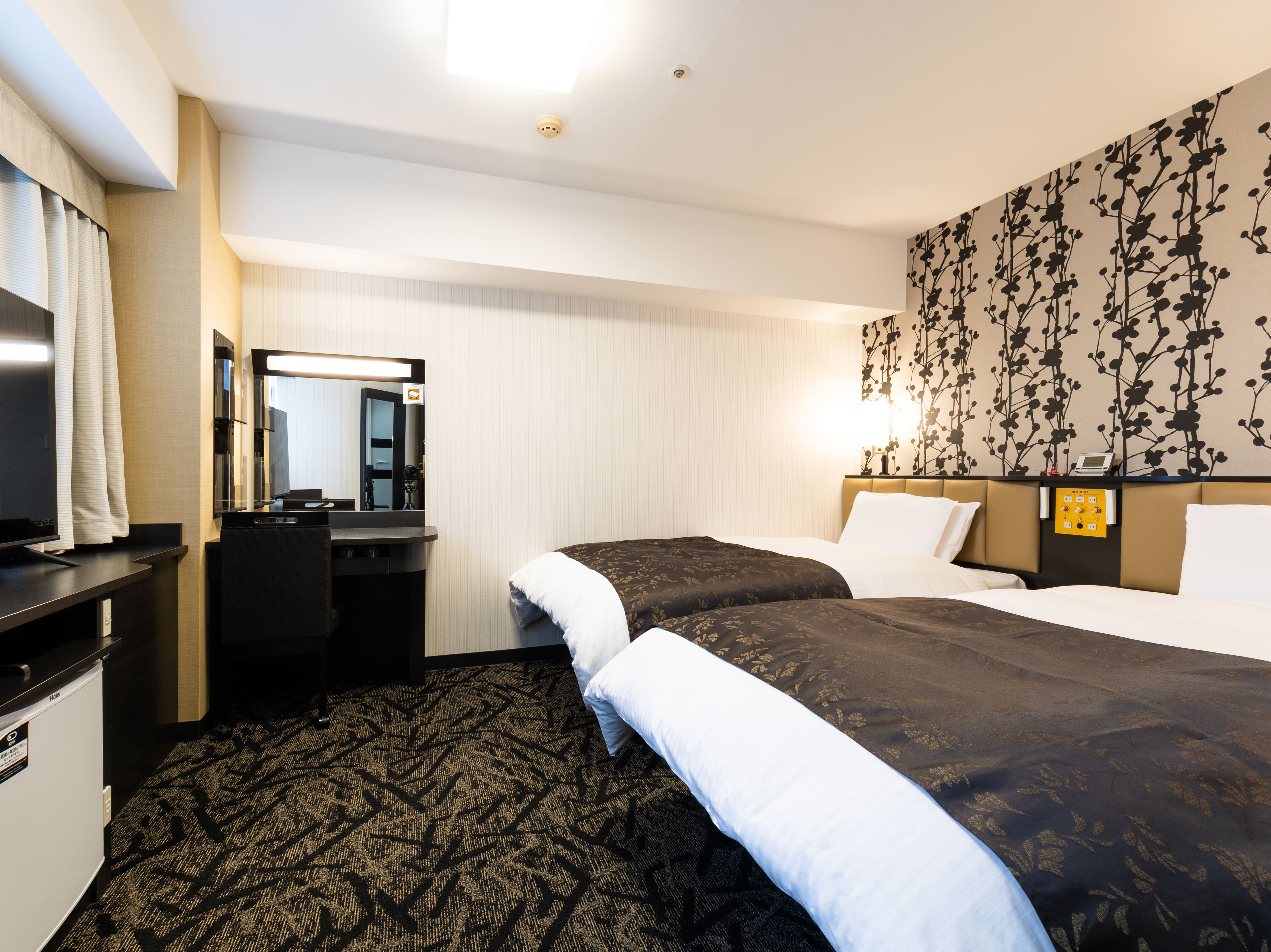 コーナーツインルーム（広さ18㎡/ベット幅110cm&times;2台）